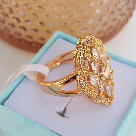Gold plated Silver CZ Ring - Picture 4 of 6